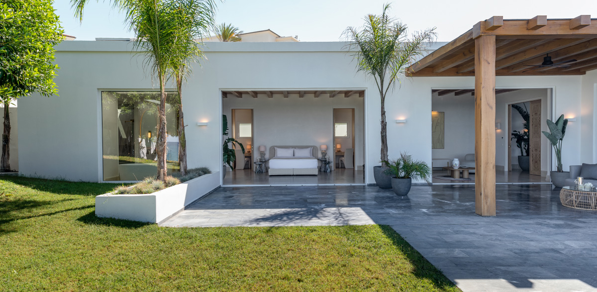 13-veranda-mandola-rosa-royal-pavilion-grecotel-resorts